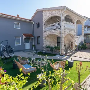 Apartment Limia, Pula
