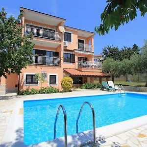 Apartment Susy, Pula