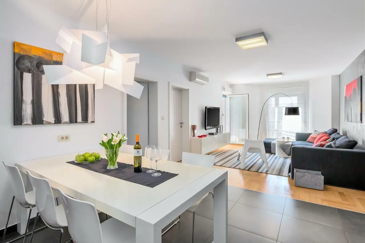 Apartment Lungomare Pula